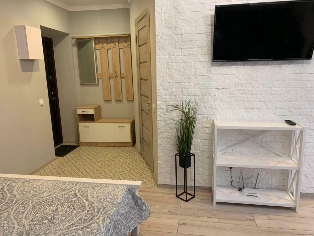 Sisters Apartment Ukr แชร์นีฮีฟ ภายนอก รูปภาพ